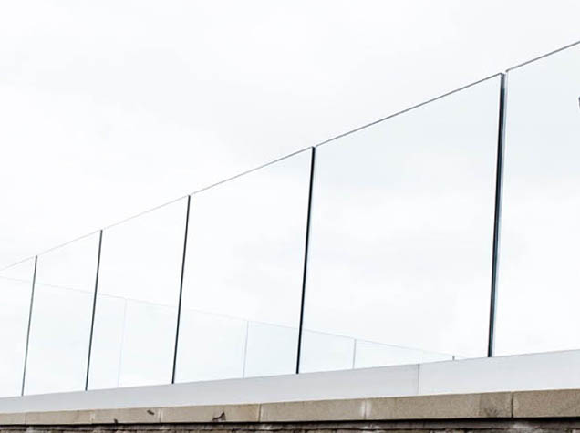 photo: Clear Glass Balustrade